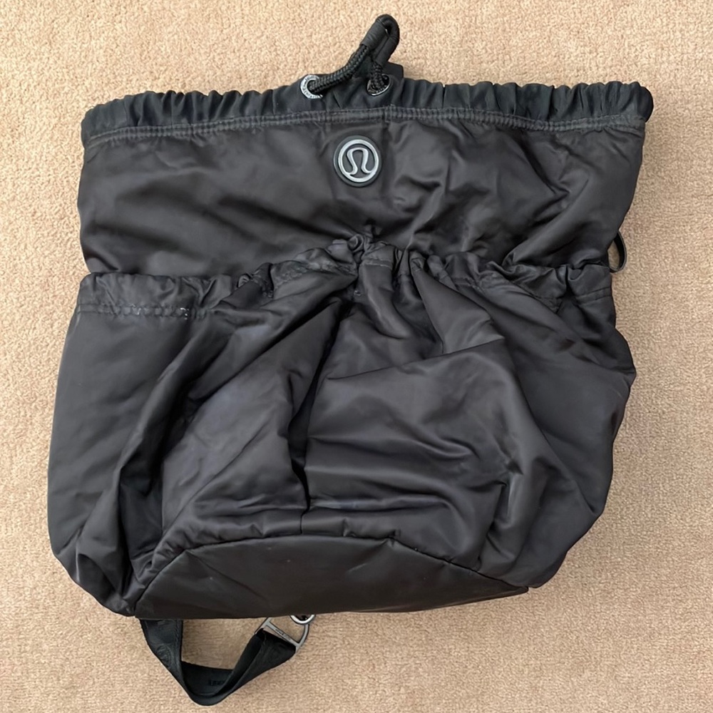 Lululemon Large PullString Gym Duffel Bag In Black Gem